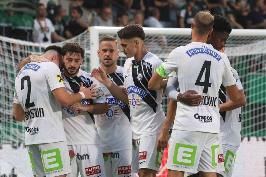 ADMIRAL Bundesliga: RB Salzburg siegt mit Mühe, Sturm in Ried souverän