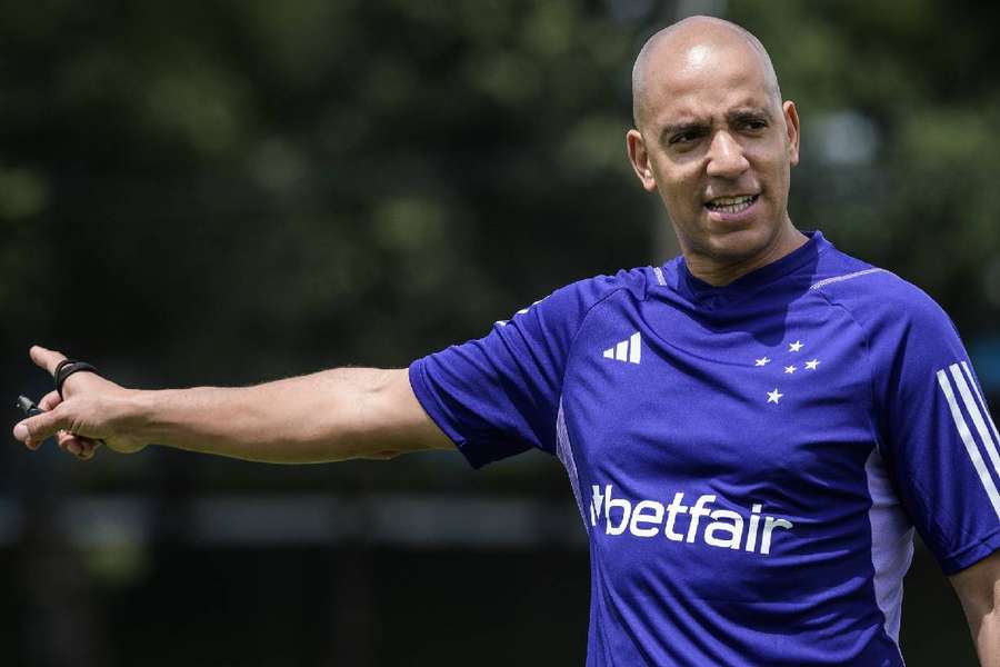 Novo treinador do Cruzeiro, Pepa é mais um português no futebol brasileiro