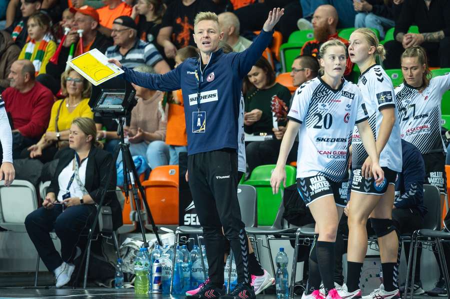 Esbjerg viser klasse og spiller sig uden besvær i kvartfinale
