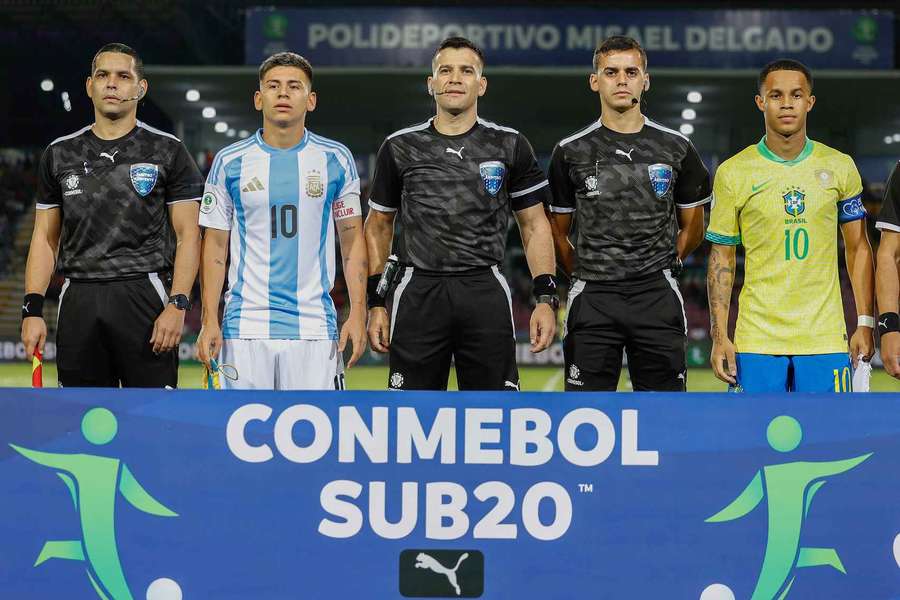 As equipes se enfrentaram na 1ª rodada, e os hermanos golearam