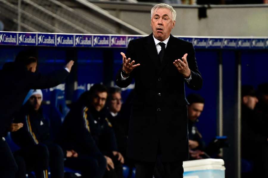 Carlo Ancelotti renovou seu contrato com o Real Madrid até 2026