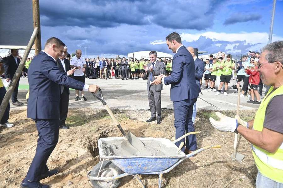 Lançamento da primeira pedra do Centro de Estágios da APAF