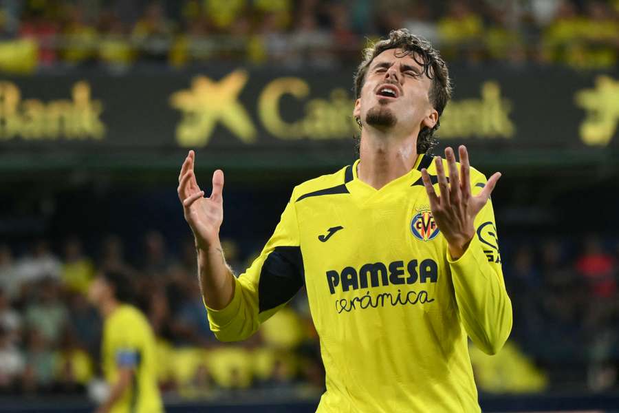 Villarreal po další prohře klesl do sestupového pásma. Villarreal po další prohře klesl do sestupového pásma.