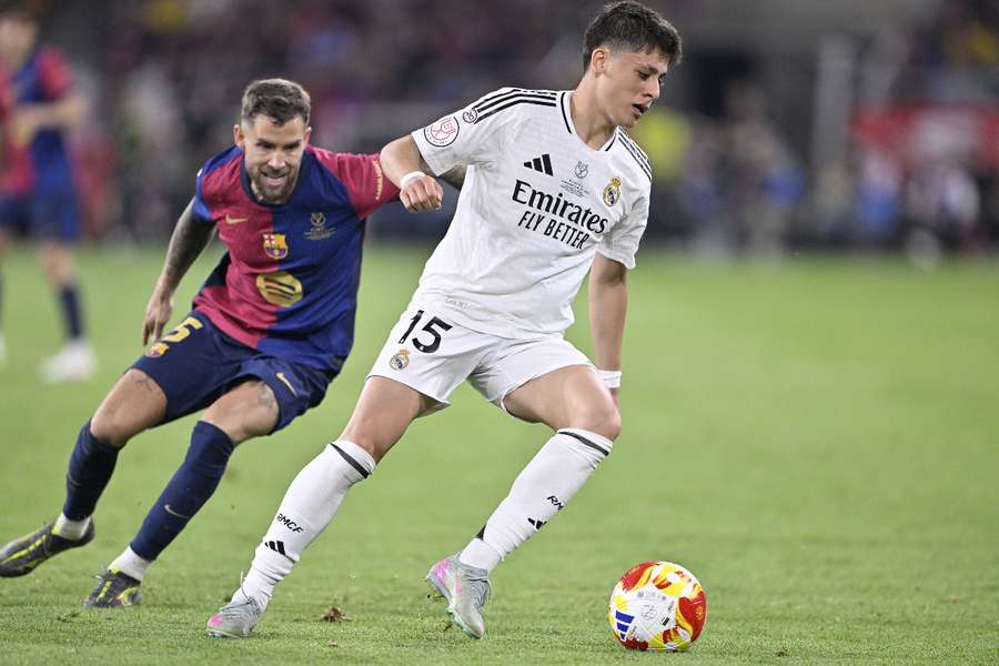 Arda Güler e Iñigo Martínez, durante la última final de la Copa del Rey