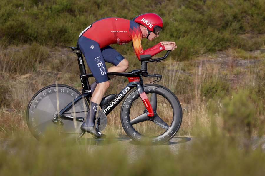 Thymen Arensman is tijdens de komende Vuelta de kopman van INEOS