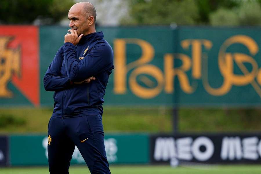 Roberto Martínez num dos treino da Seleção Nacional