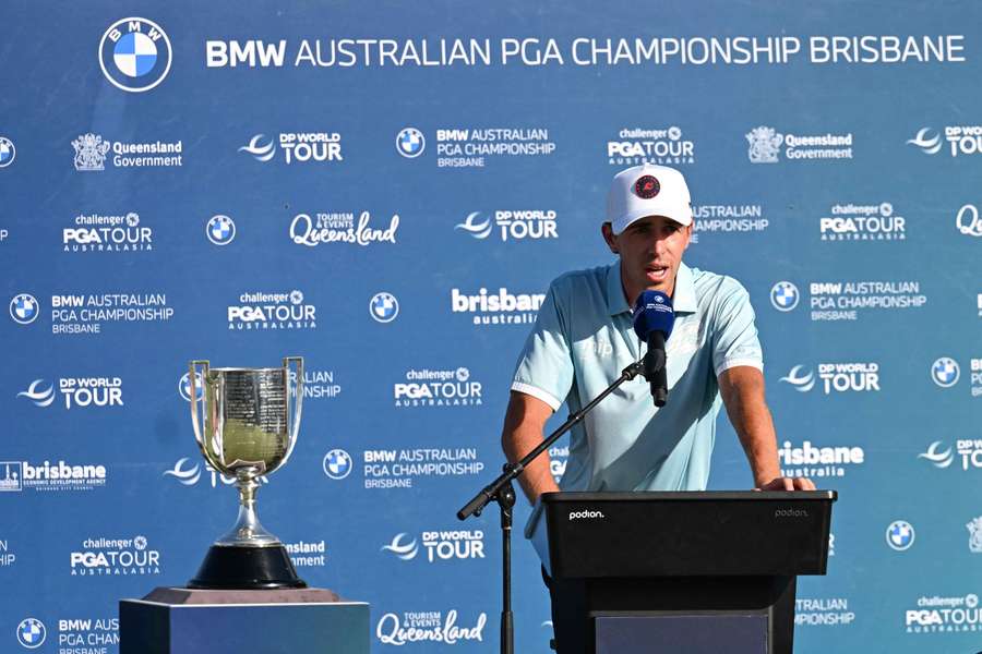 David Puig, con el trofeo de campeón del Australian PGA