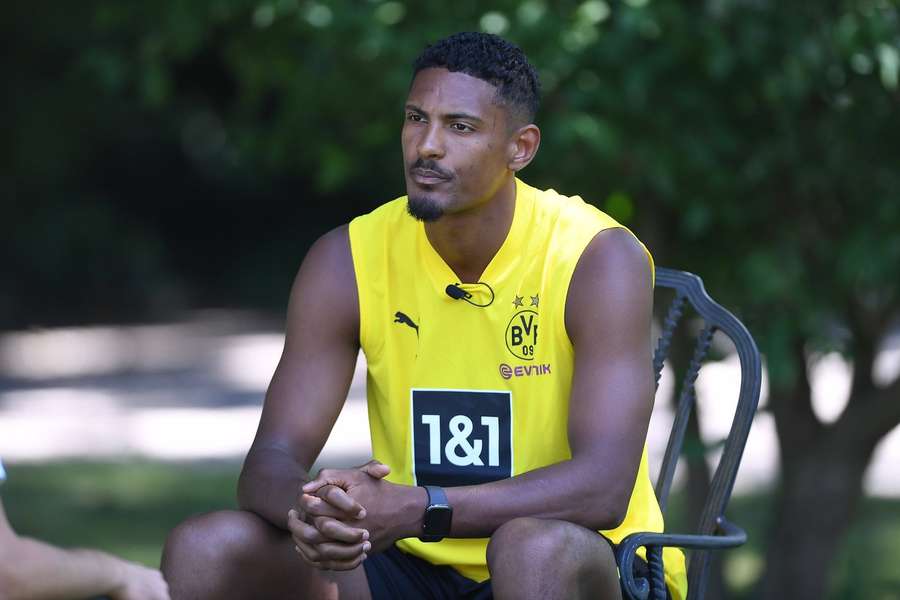 Sébastien Haller objevil zhoubný nádor na varlatech na kempu ve Švýcarsku.