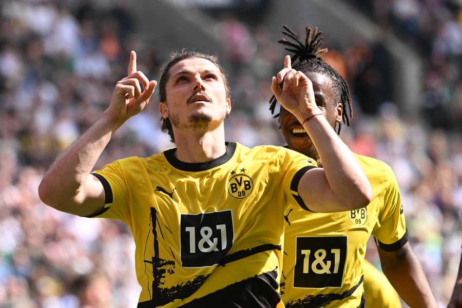 Marcel Sabitzer, do Dortmund, esteve no centro das atenções contra o Gladbach