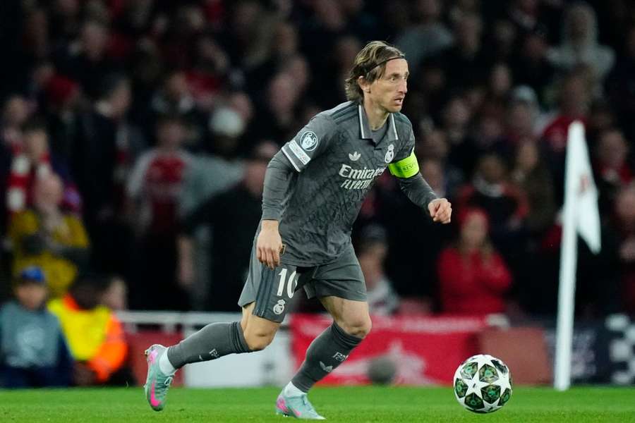 Luka Modric investe no futebol inglês