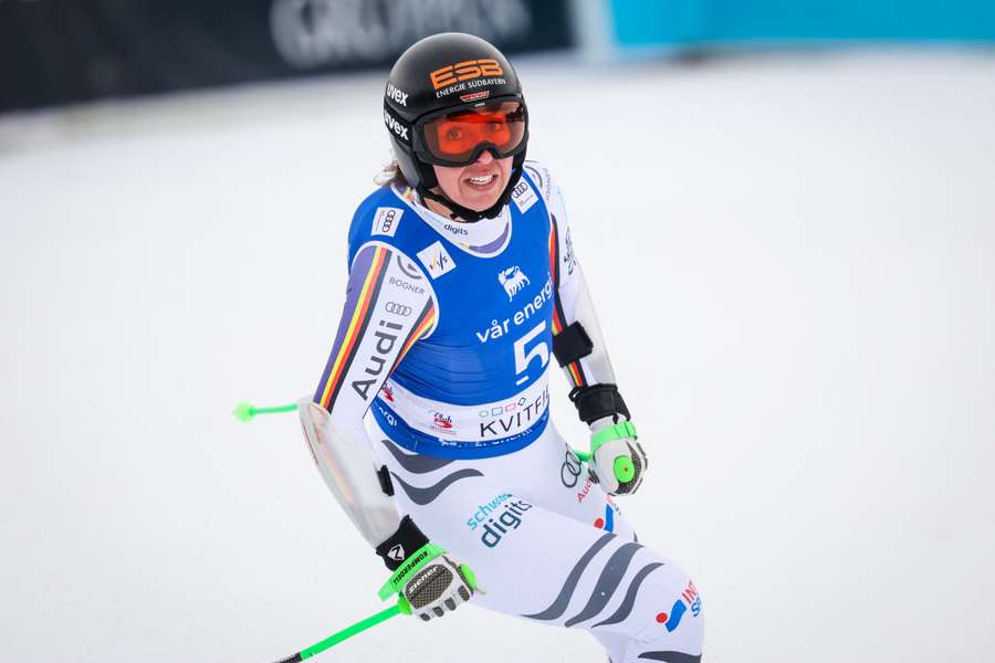 Kira Weidle-Winkelmann im Zielbereich.