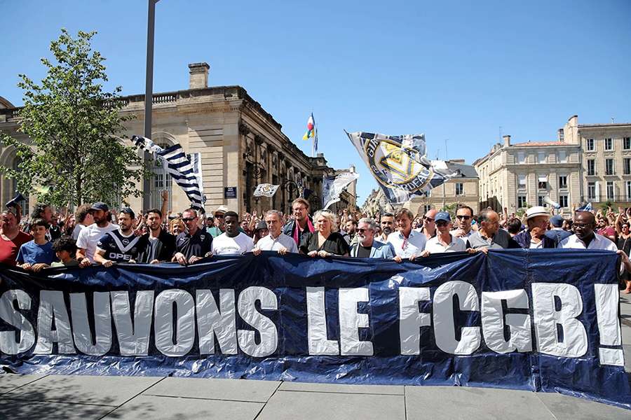 Fanoušci vyzývají í k záchraně Girondins Bordeaux.