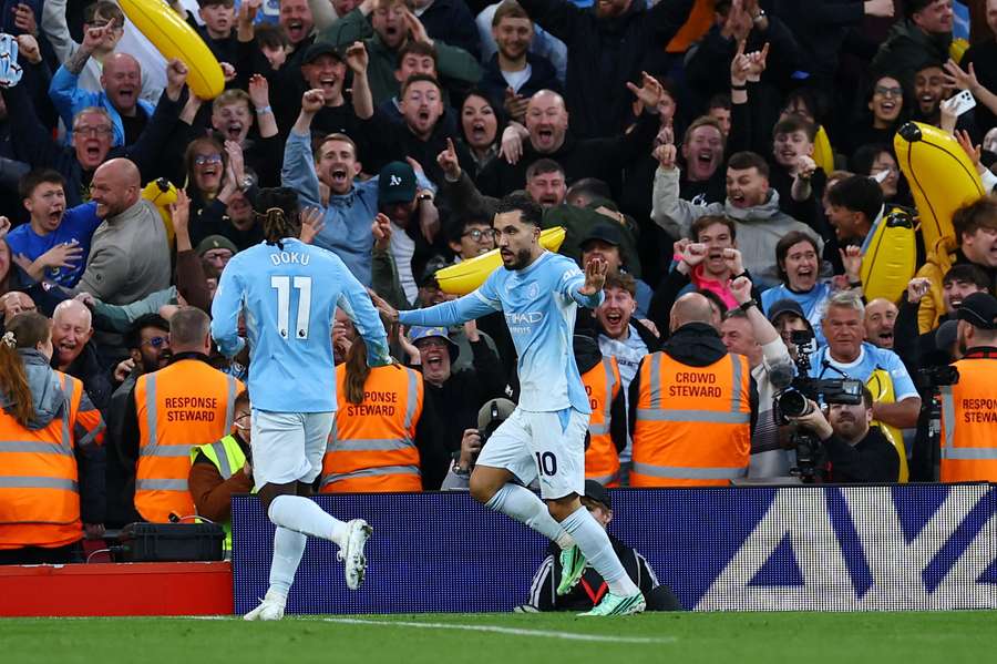 Manchester City célébrant le but de Rayan Cherki. Manchester City célébrant le but de Rayan Cherki.
