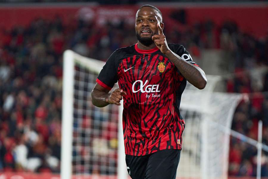 Carl Larin celebrates his goal for Mallorca