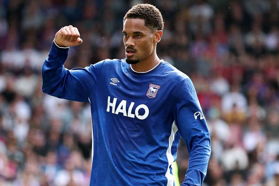 Emersonn vem se destacando com a camisa do Ipswich Emersonn vem se destacando com a camisa do Ipswich