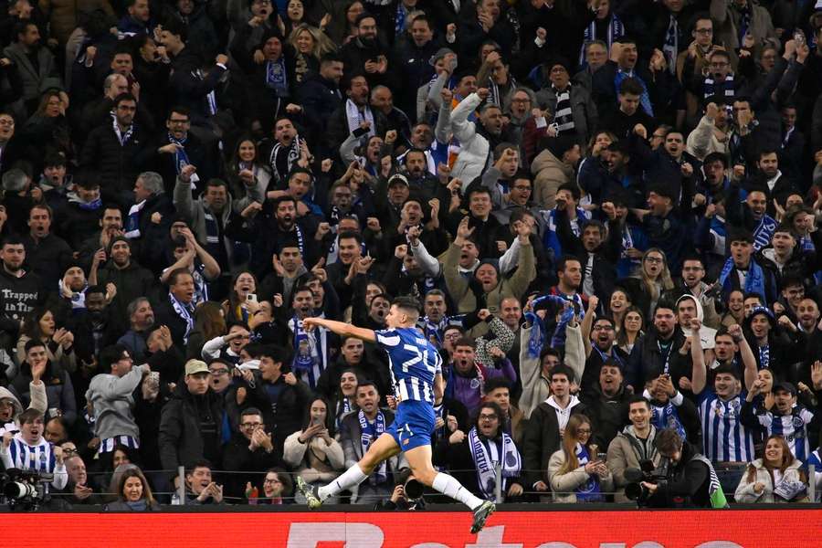 Moura marcou no Dragão