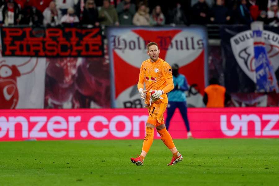 Peter Gulacsi não está disponível para o RB Leipzig 