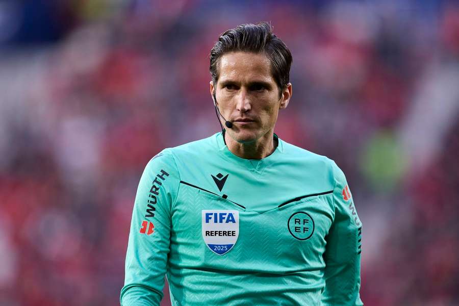 Jose Luis Munuera Montero wird Opfer schlimmster Drohungen.