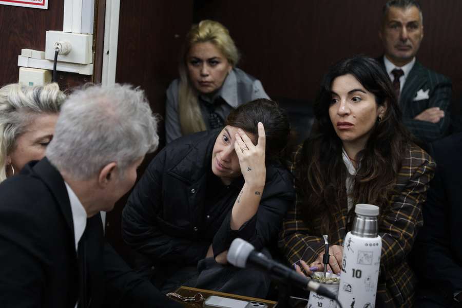 Dalma y Giannina, hijas de Maradona, en el juicio Dalma y Giannina, hijas de Maradona, en el juicio
