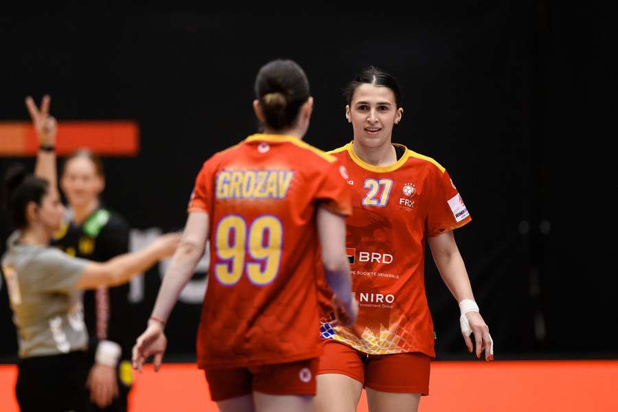 Internaționala Sorina Grozav va juca la Corona Braşov