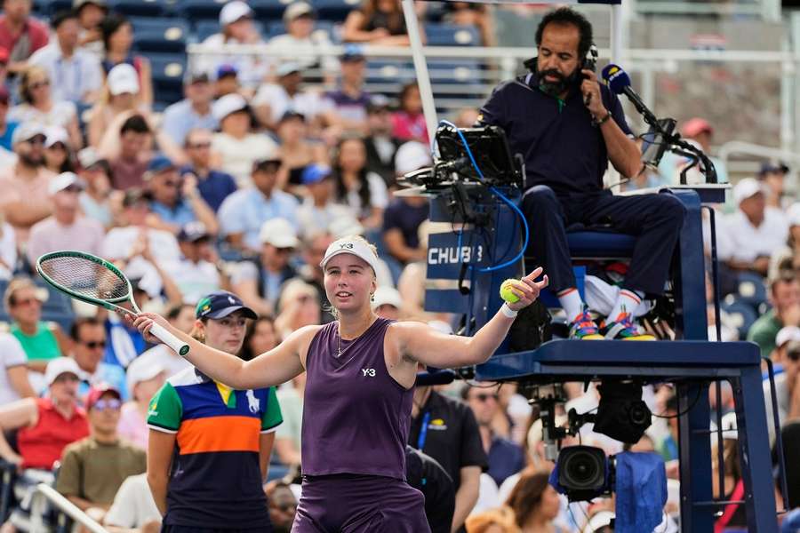 Clara Tauson argues with chair umpire Kader Nouni during the third set Clara Tauson argues with chair umpire Kader Nouni during the third set