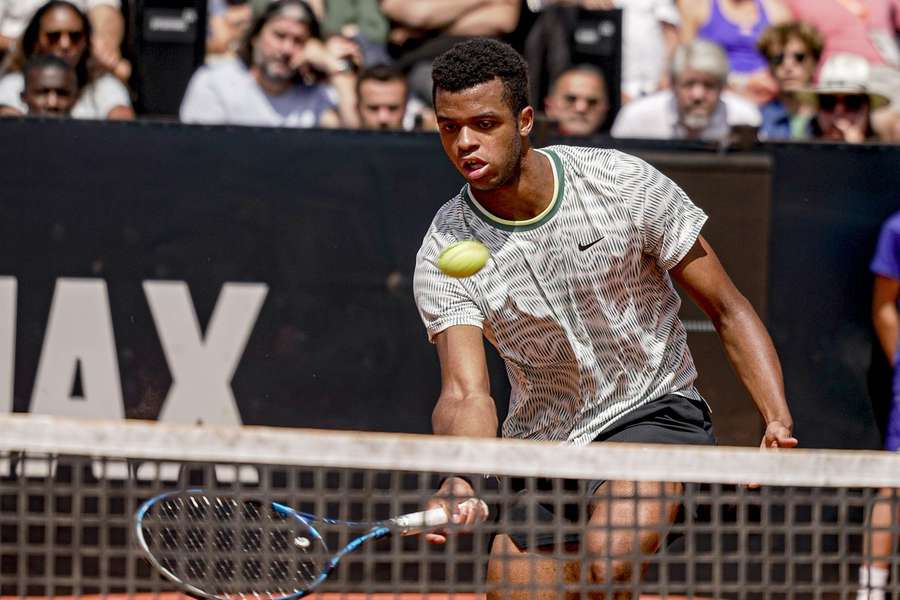 Giovanni Mpetshi Perricard tijdens de finale tegen Tomas Martin Etcheverry