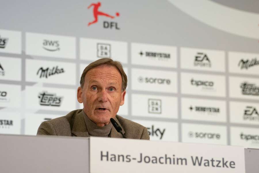 Hans-Joachim Watzke auf der Pressekonferenz mit der DFL.