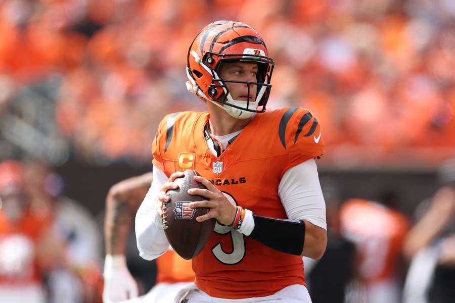 Cincinnati Bengals quarterback Joe Burrow drops back during Week 2 game against Jacksonville Jaguars