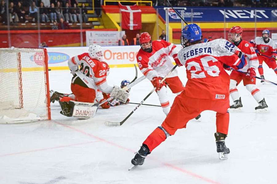 Šebesta strelil dva góly.