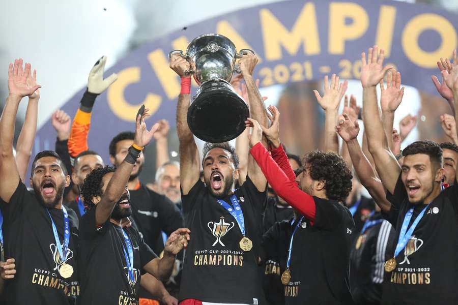 Al-Ahly celebrate winning the Egypt Cup after a 2-1 win over Pyramids