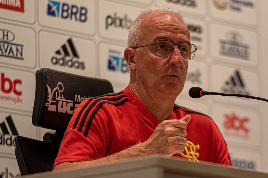 “Arrascaeta estará muito bem para quarta”, afirma Dorival Júnior