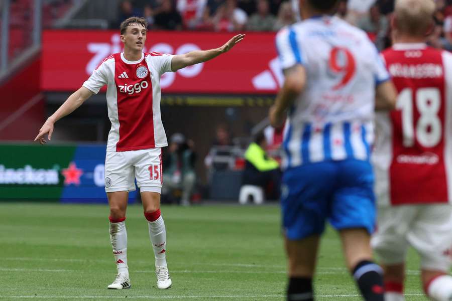 Youri Baas ao serviço do Ajax Youri Baas ao serviço do Ajax