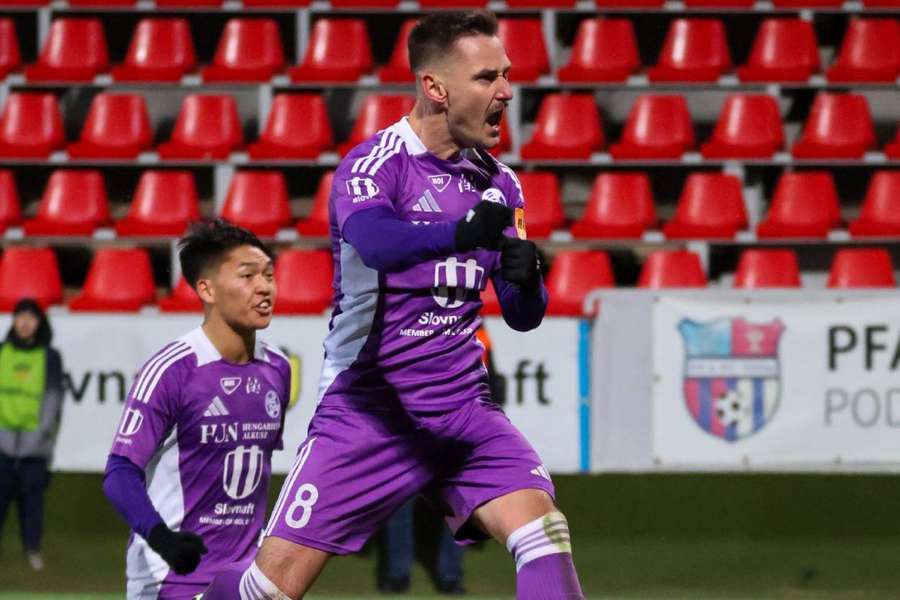 Šmehyl mal po svojom góle veľkú radosť. Šmehyl mal po svojom góle veľkú radosť.