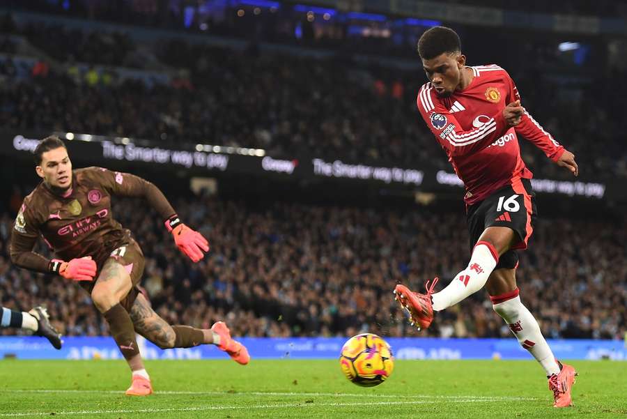 Amad Diallo (l.) erzielte das späte Goldtor für Manchester United