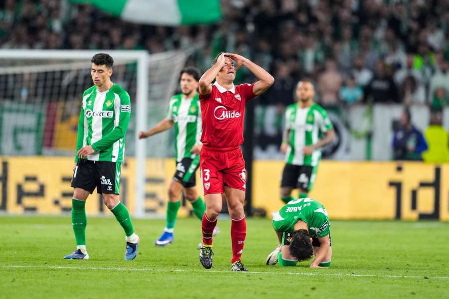 Sevillské derby víťaza nemalo.
