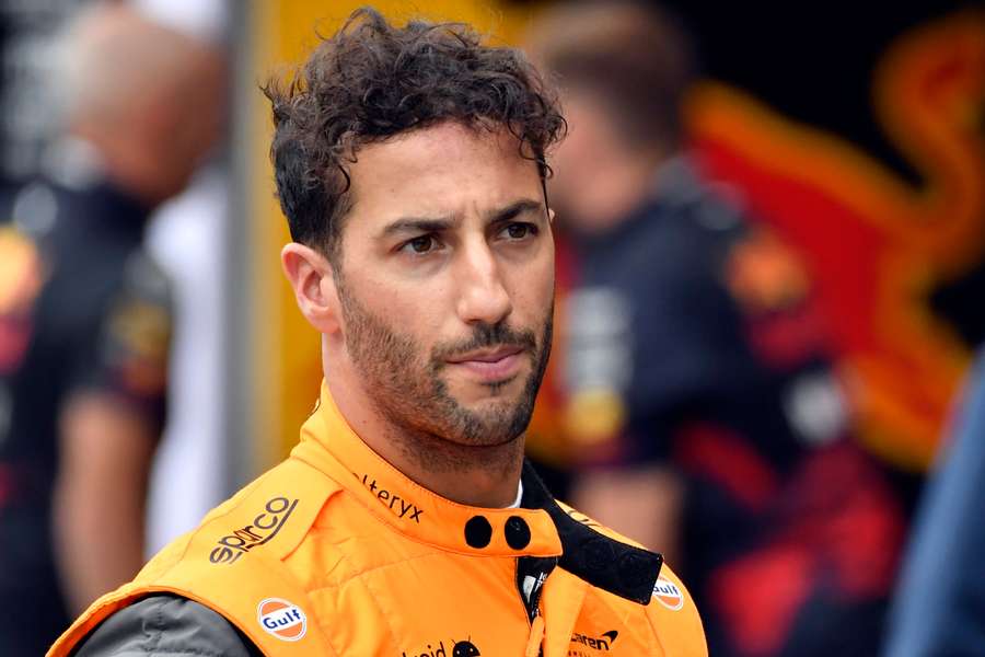 Ricciardo would consider dropping down to reserve seat to stay in F1