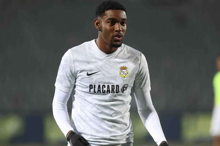Felipe Lima fez seis jogos na equipa principal do Alverca Felipe Lima fez seis jogos na equipa principal do Alverca