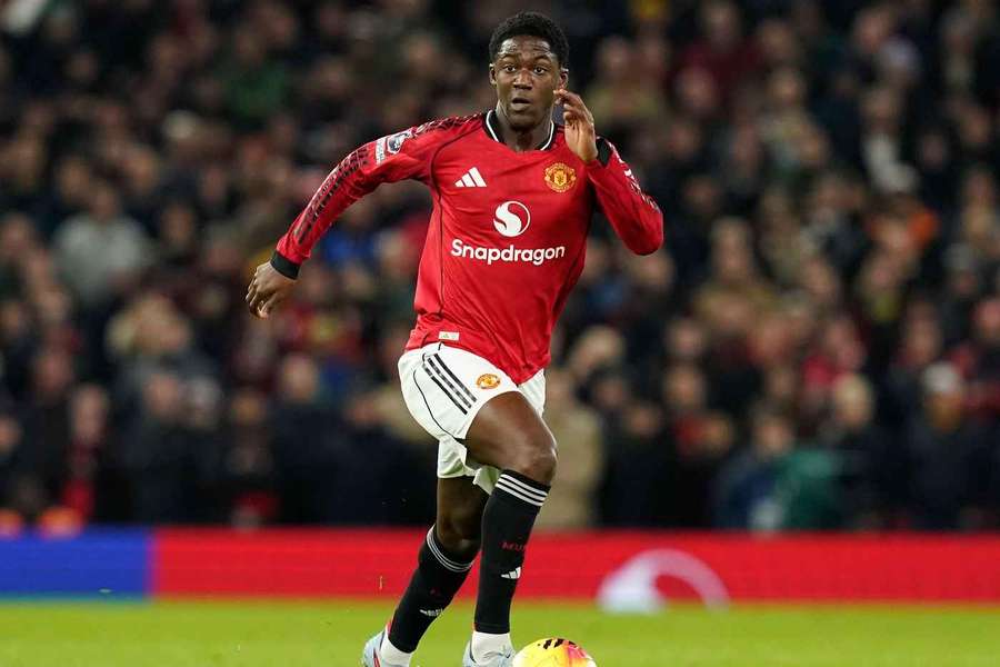 Mainoo em ação pelo Manchester United