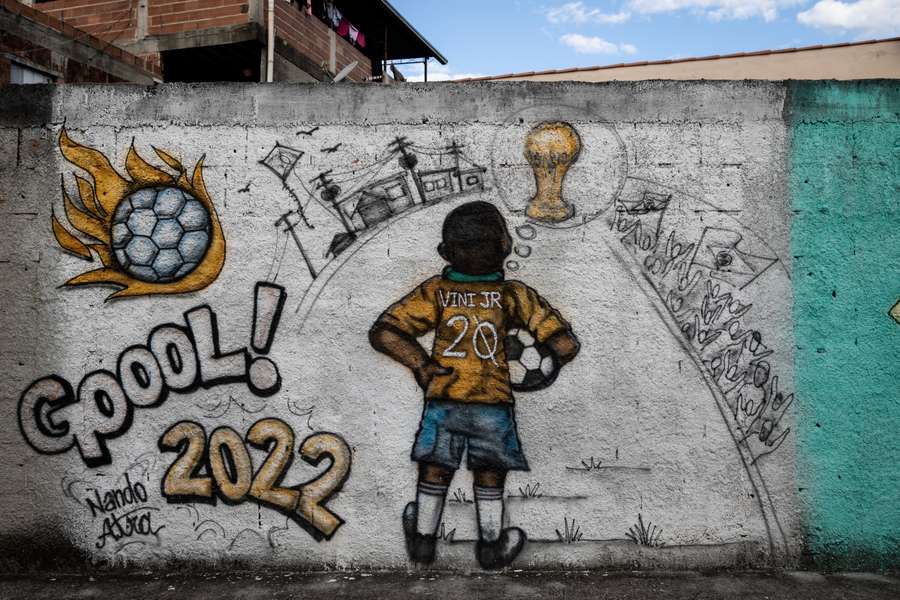 Razzismo, in Brasile il Flamengo scende in campo con maglia di sostegngo a Vinicius