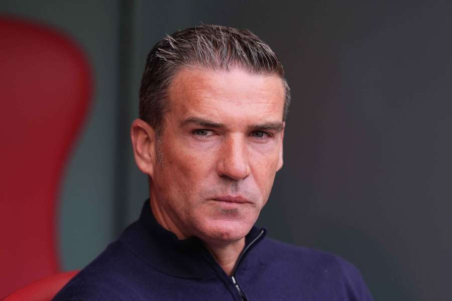 Carrión končí na lavičke Ovieda. Carrión končí na lavičke Ovieda.