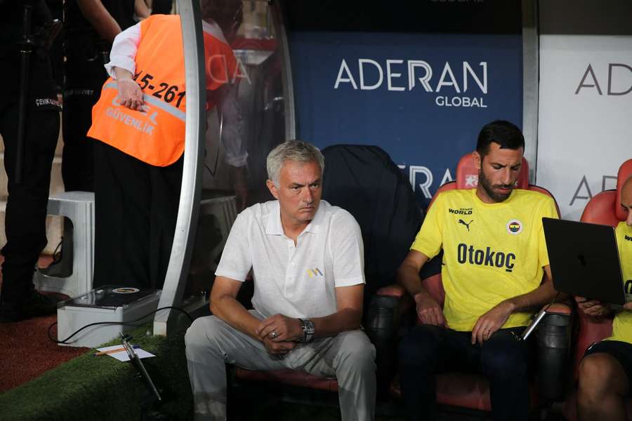 Jose Mourinho ha avuto molti scontri con gli arbitri nel corso degli anni.