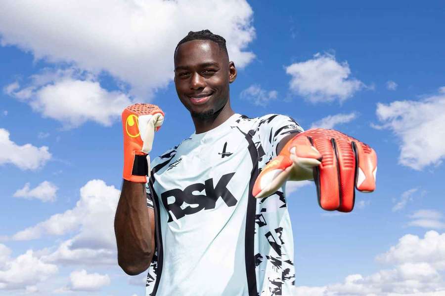 Charlton sign Nigeria goalkeeper Arthur Okonkwo on loan Charlton sign Nigeria goalkeeper Arthur Okonkwo on loan
