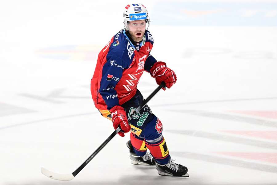 Jan Stránský dal vítězný gól Pardubic v zápase s Litvínovem. Jan Stránský dal vítězný gól Pardubic v zápase s Litvínovem.