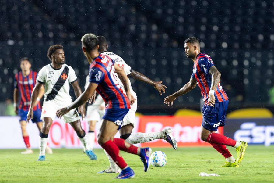 No primeiro turno, o Bahia venceu o Vasco No primeiro turno, o Bahia venceu o Vasco