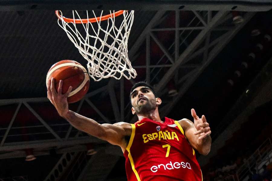 Santi Aldama es el máximo anotador de España con 22.3 puntos por partido