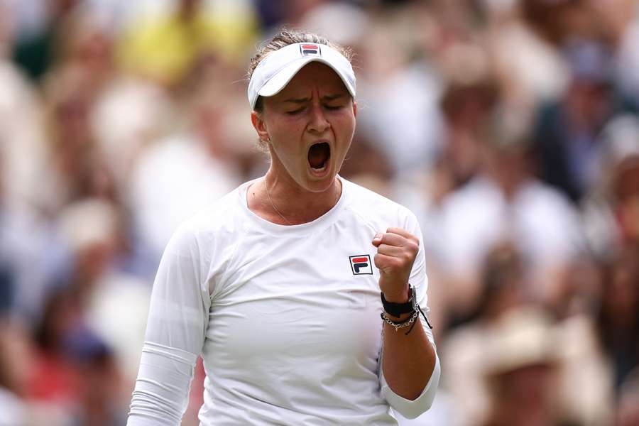 Barbora Krejcikova heeft haar eerste Wimbledon-titel in de wacht gesleept