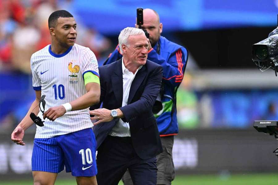 Kylian Mbappe ȘI Didier Deschamps