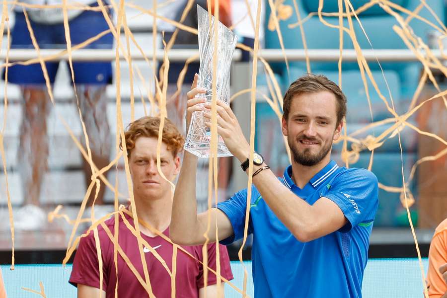 Daniil Medvedev with the trophy in Miami