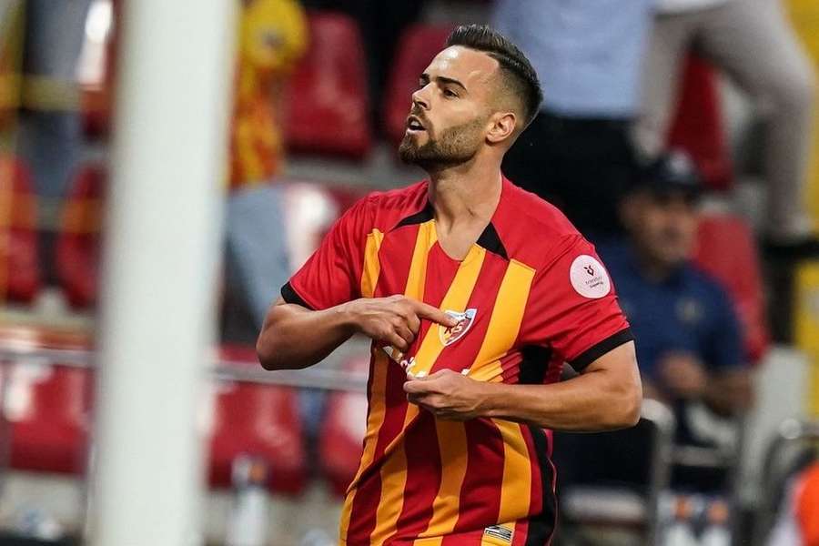 Miguel Cardoso marcou o golo do Kayserispor