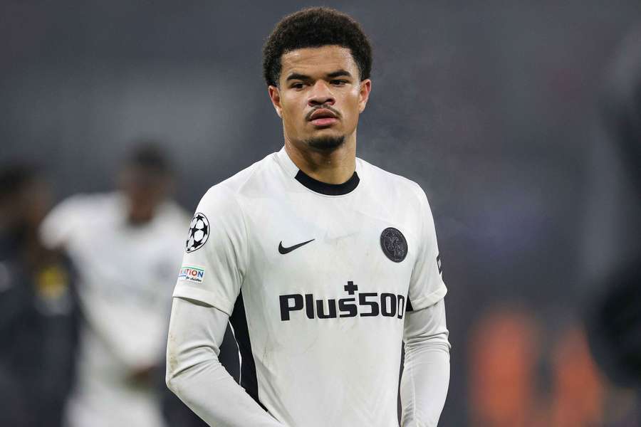 Athekame podpísal s Rossoneri kontrakt do roku 2030. Athekame podpísal s Rossoneri kontrakt do roku 2030.